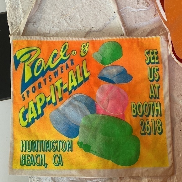 80’s VINTAGE SPORTSWARE CANVAS TOTE - Picture 2 of 7